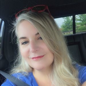 Meet your Posher, Tina